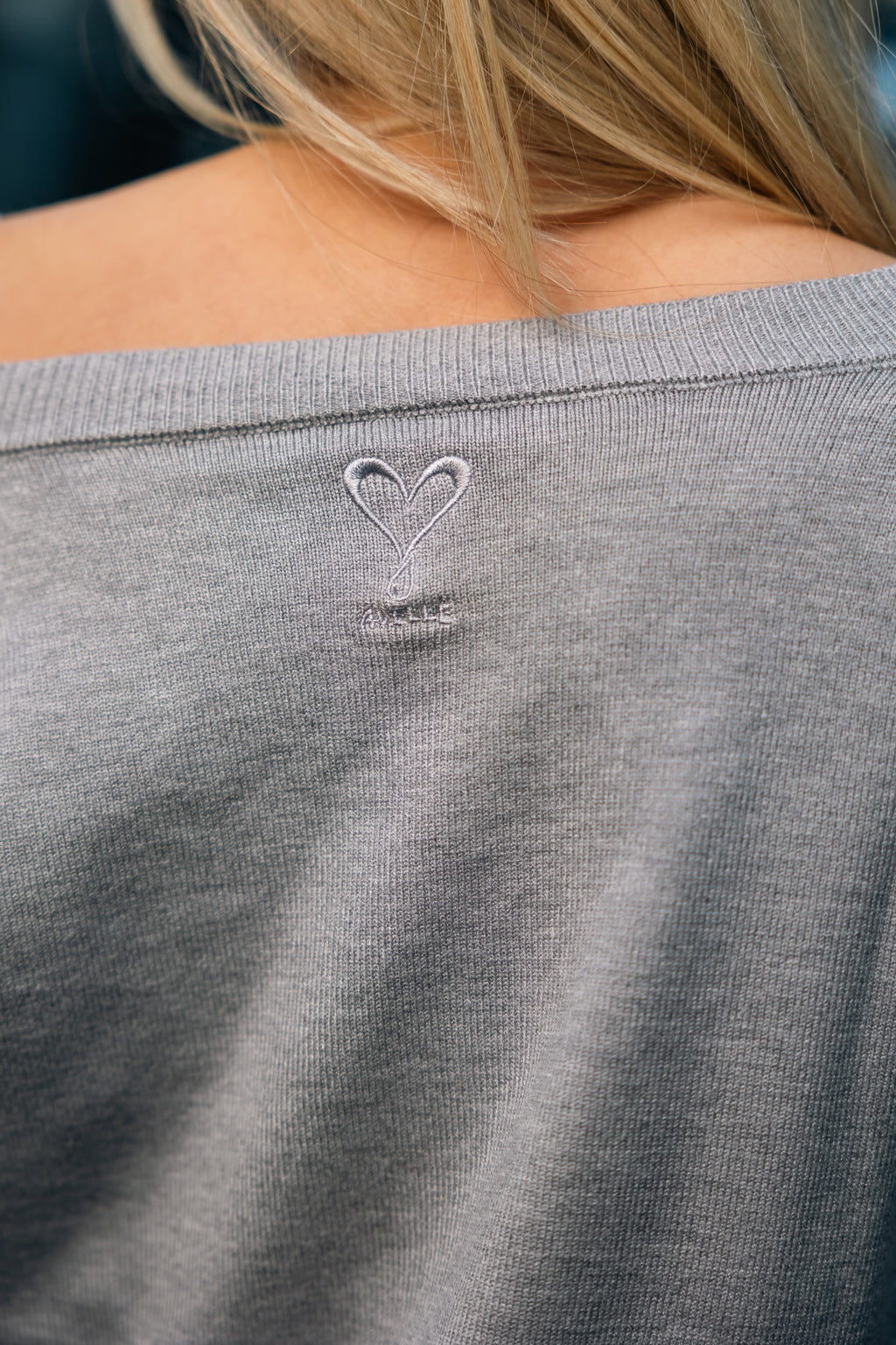 Woman´s Cardigan Grey